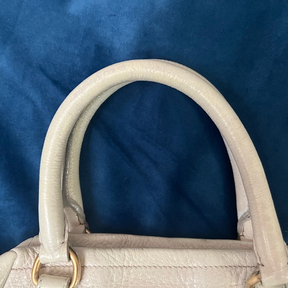 Authentic Prada Saffiano leather satchel two way in great used condition - Picture 7 of 11